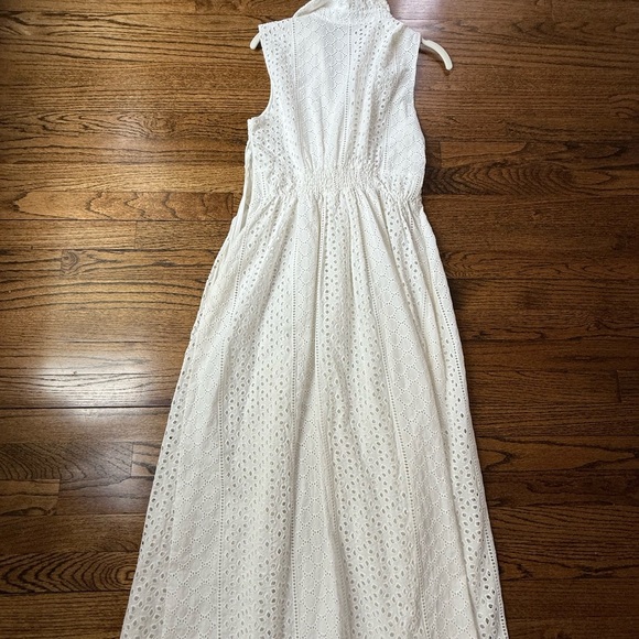 EUC ZARA WHITE OPENWORK EMBROIDERED DRESS - Sz medium - Picture 6 of 10
